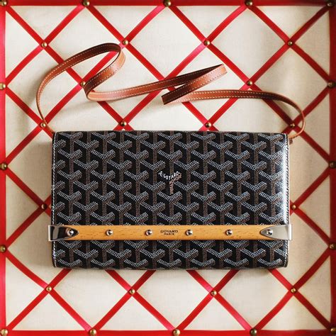 goyard clutch bag|goyard monte carlo clutch price.